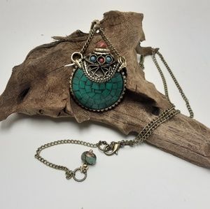 VINTAGE TURQUOISE ENCAPSULATED NECKLACE